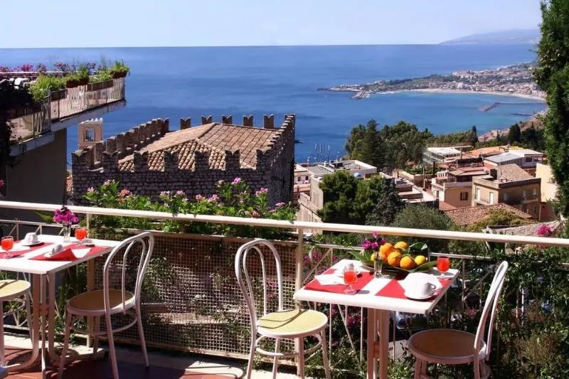 General view, Mediterranee Hotel, Taormina