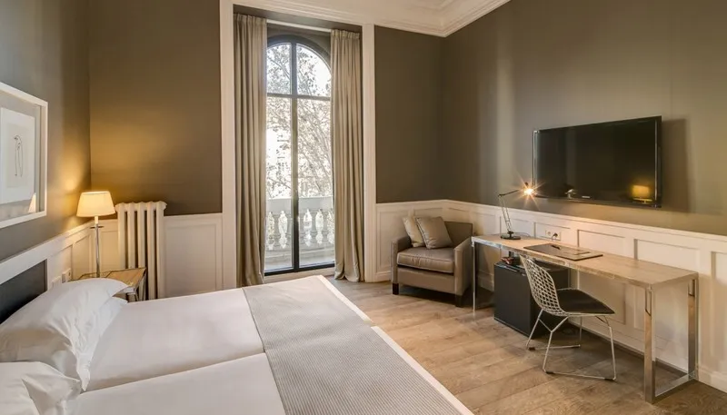 DOUBLE SUPERIOR Room, Granvia, Barcelona