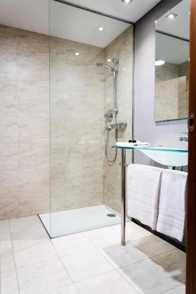 DOUBLE CAPACITY 3 Room, As Porta de Barcelona, Barcelona