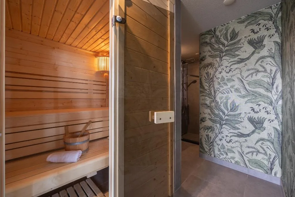 SUITE WITH DOUBLE BED Room, Leonardo Hotel IJmuiden Seaport Beach, Amsterdam