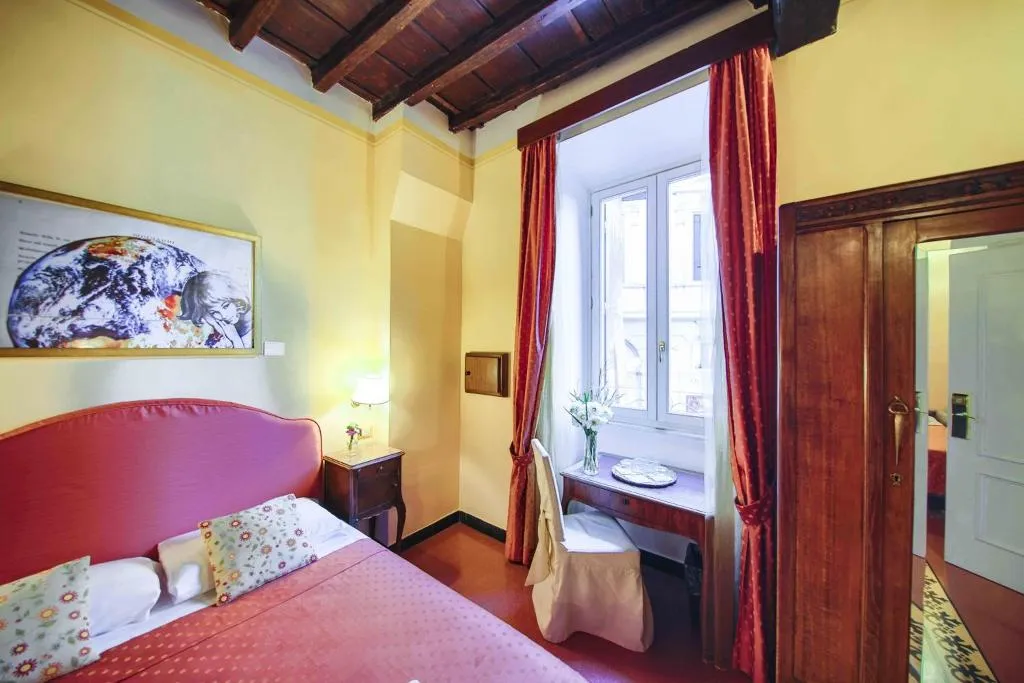 QUADRUPLE STANDARD Room, Casa de' Fiori Biscione, Rome