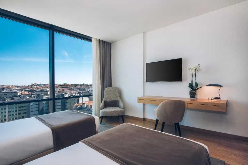 Double or Twin SUPERIOR CITY VIEW Room, Iberostar Selection Lisboa, Lisbon