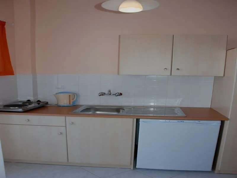 Room, Oniro Studios, Zante