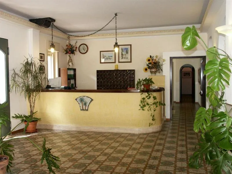 Lobby, delle Palme, Catania