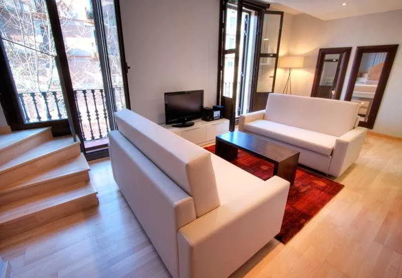 Room, Tamarit, Barcelona