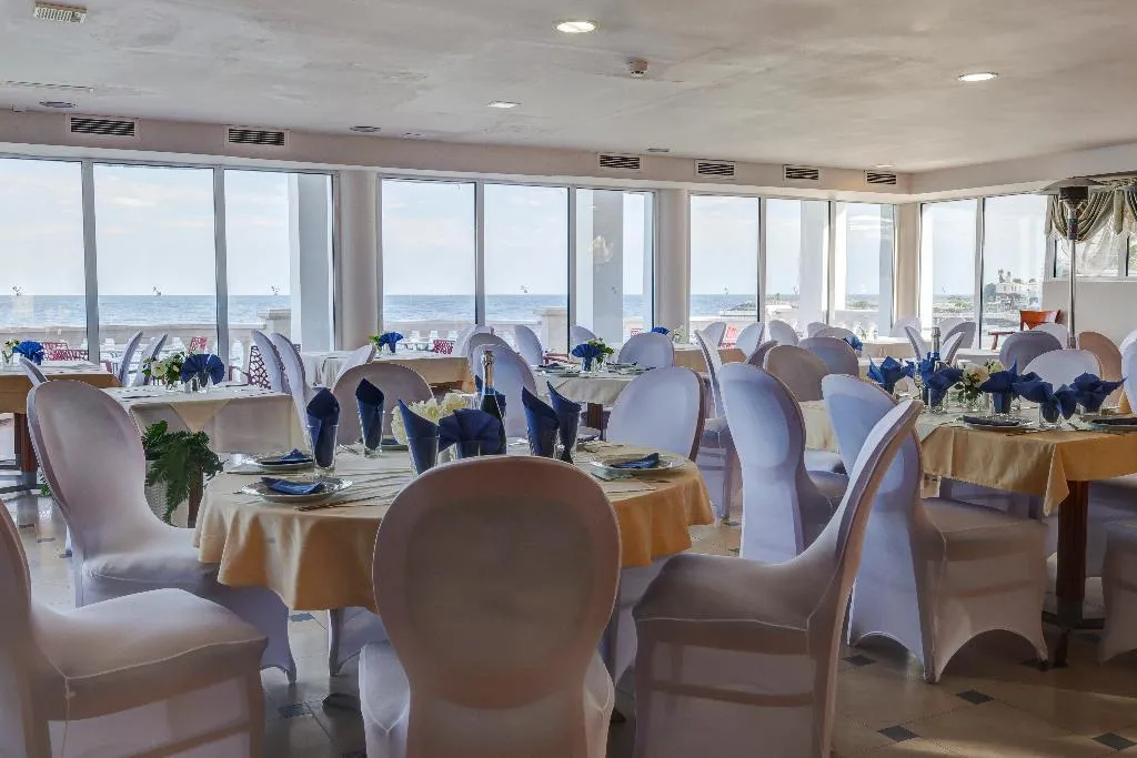 Restaurant, Sirius Beach Hotel & SPA, Varna