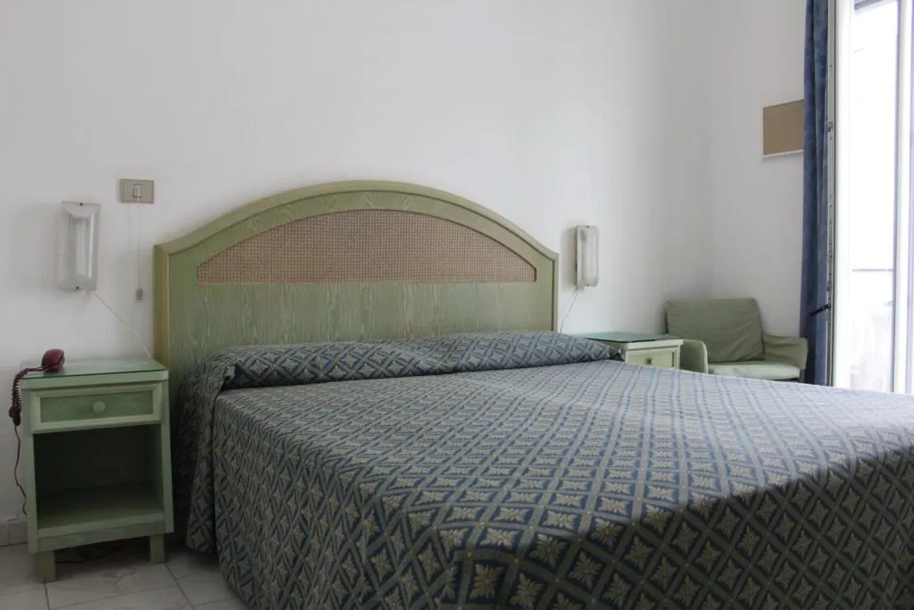 Room, Castiglione Village & Spa, Naples