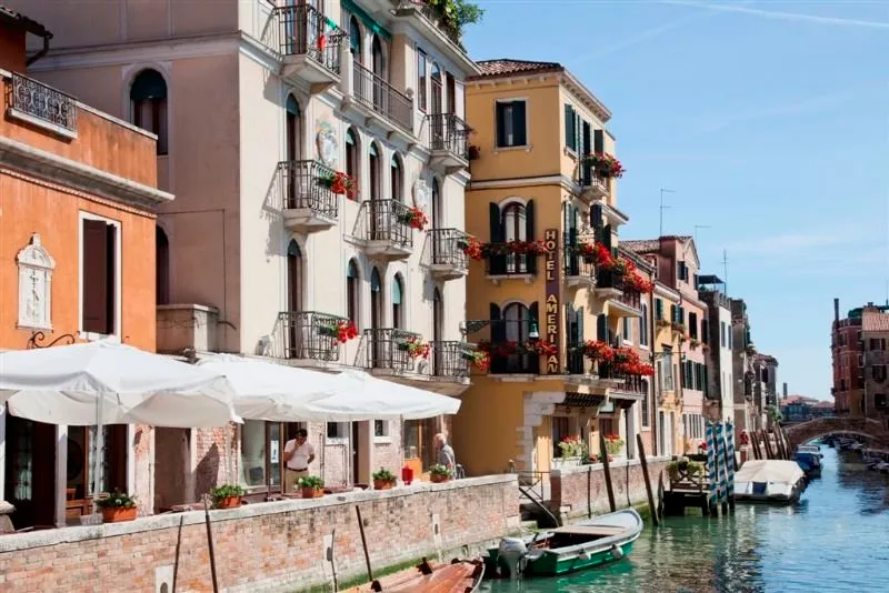 General view, American Dinesen, Venice