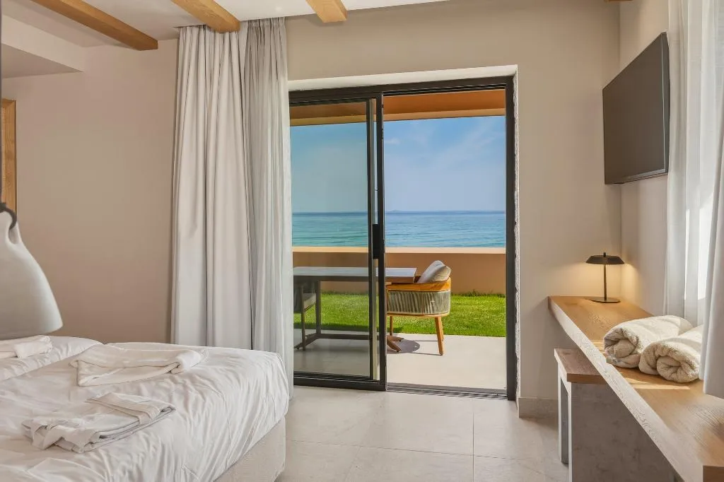 VILLA THREE BEDROOMS Room, Volta Seaside Boutique Hotel, Crete