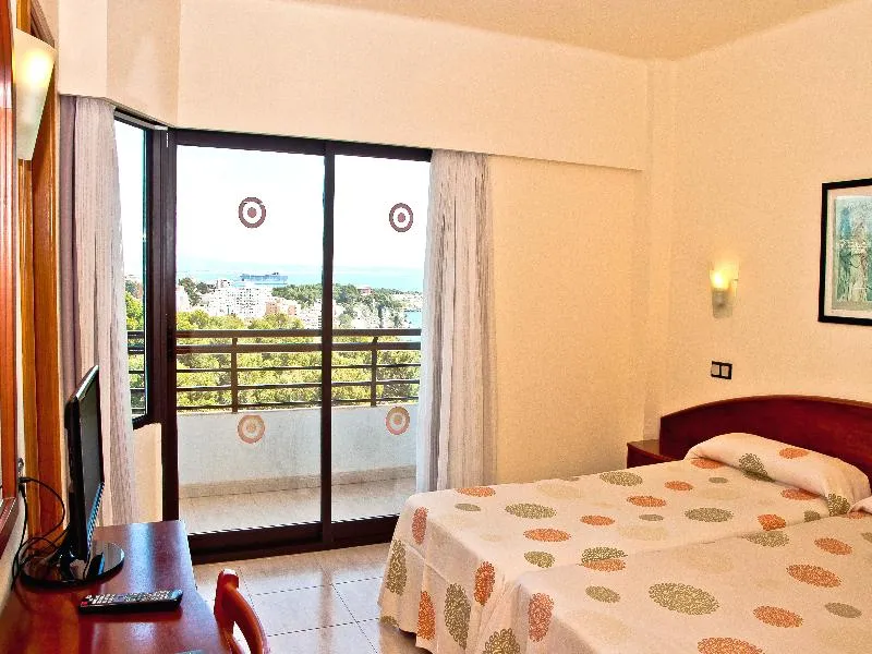 TRIPLE STANDARD Room, BQ Belvedere, Majorca