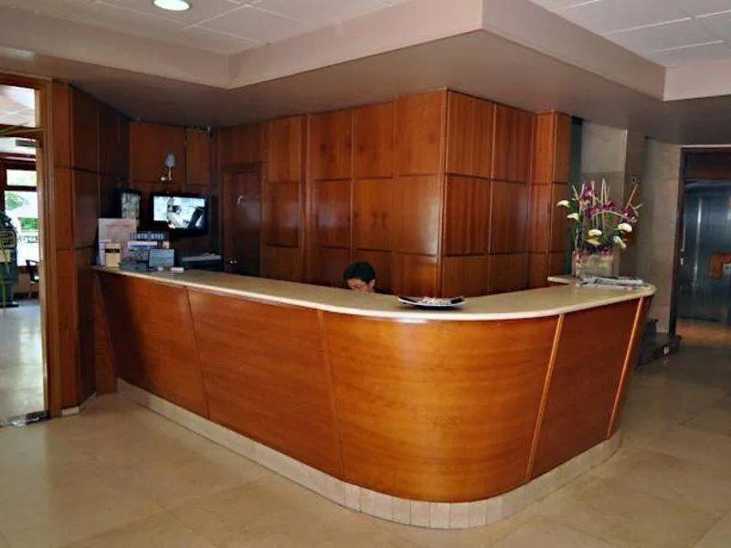 Lobby, Doña Lola, Valencia