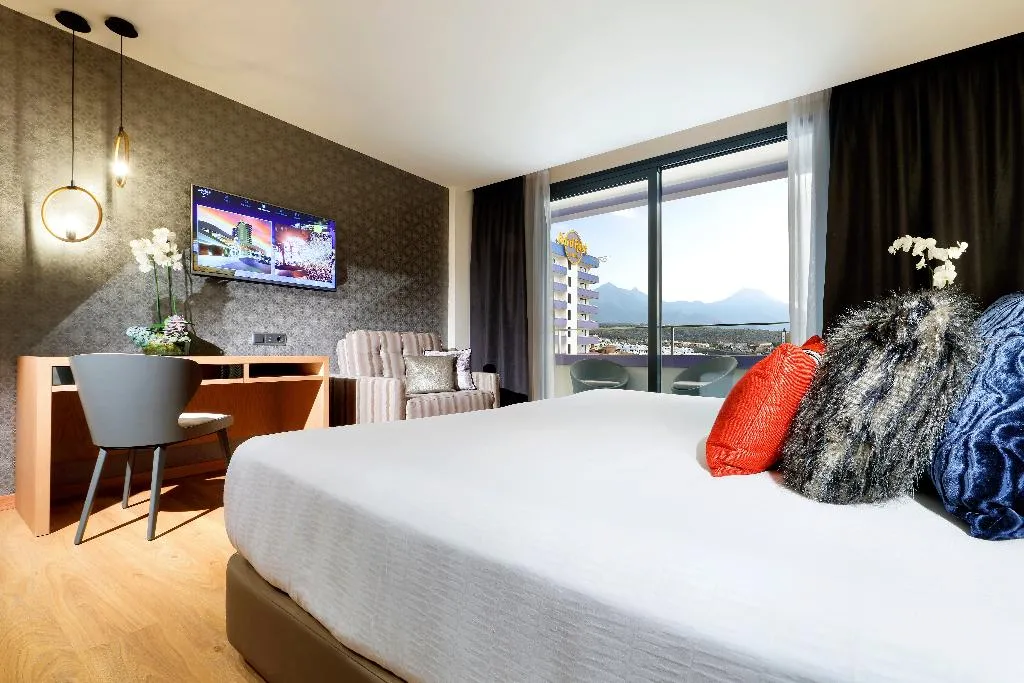 SUITE DELUXE Room, Hard Rock hotel Tenerife, Tenerife