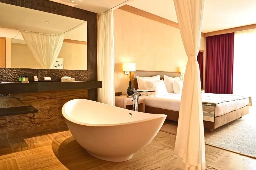 Double or Twin SEA VIEW Room, The Navigator Colombus All Inclusive, Porto Santo