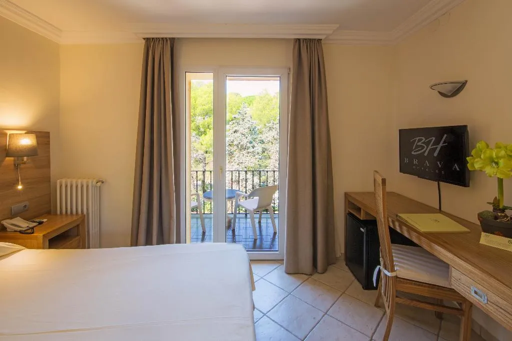 Double or Twin STANDARD Room, Cap Roig, Costa Brava