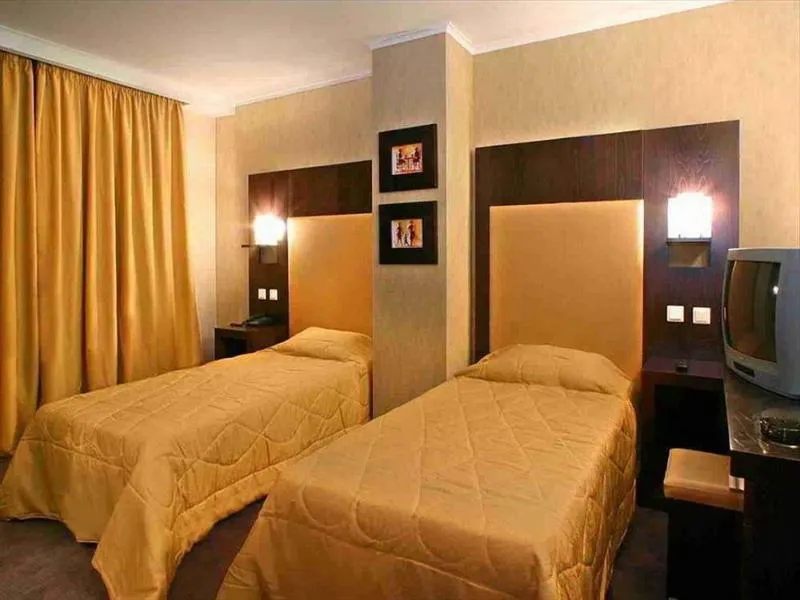 Room, Alassia, Athens