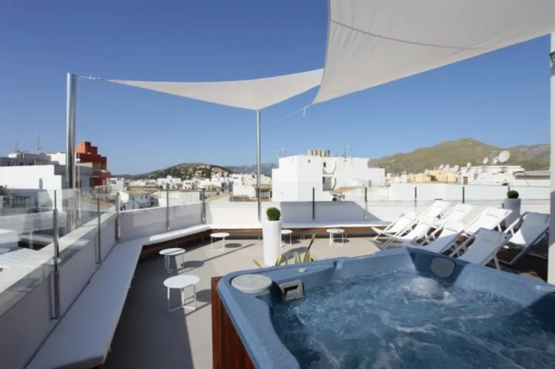 Sports and Entertainment, Mar Calma, Majorca