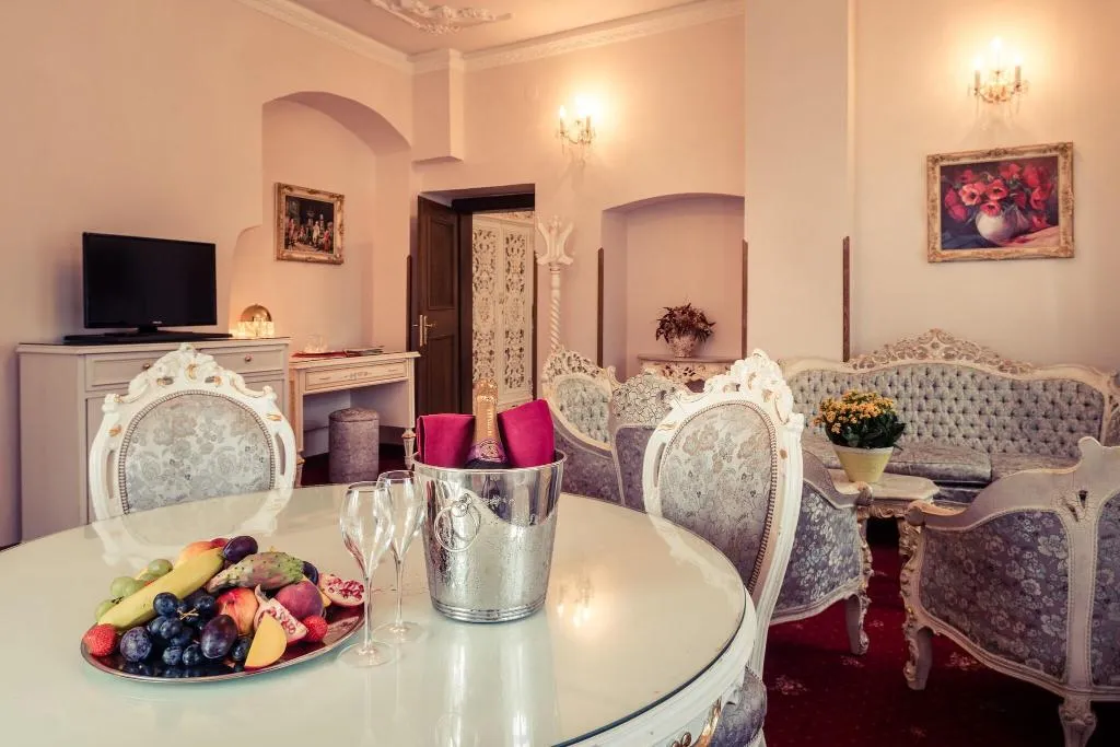 SUITE QUEEN SIZE BED Room, LH Hotel Gold, Prague