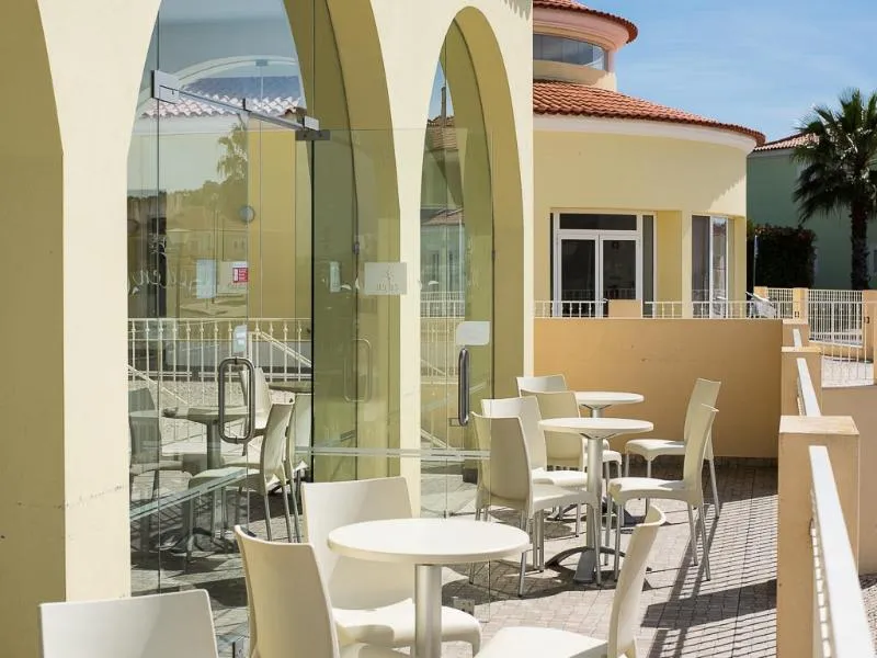 Terrace, Eden Villas & Apartments, Algarve