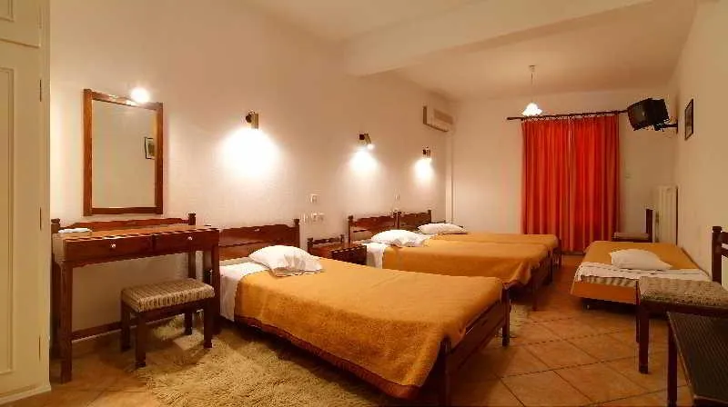 QUADRUPLE STANDARD Room, Orfeas Hotel, Athens