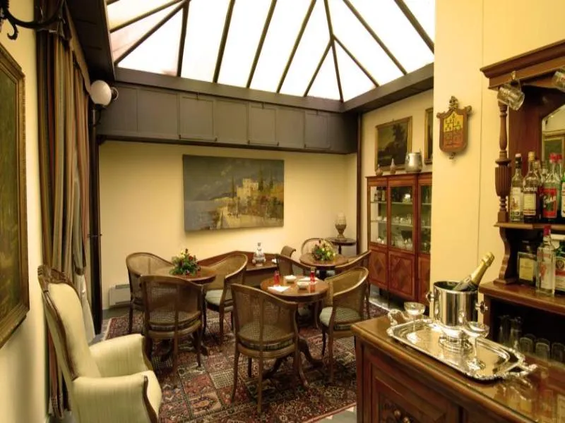 Bar, Malaspina, Florence