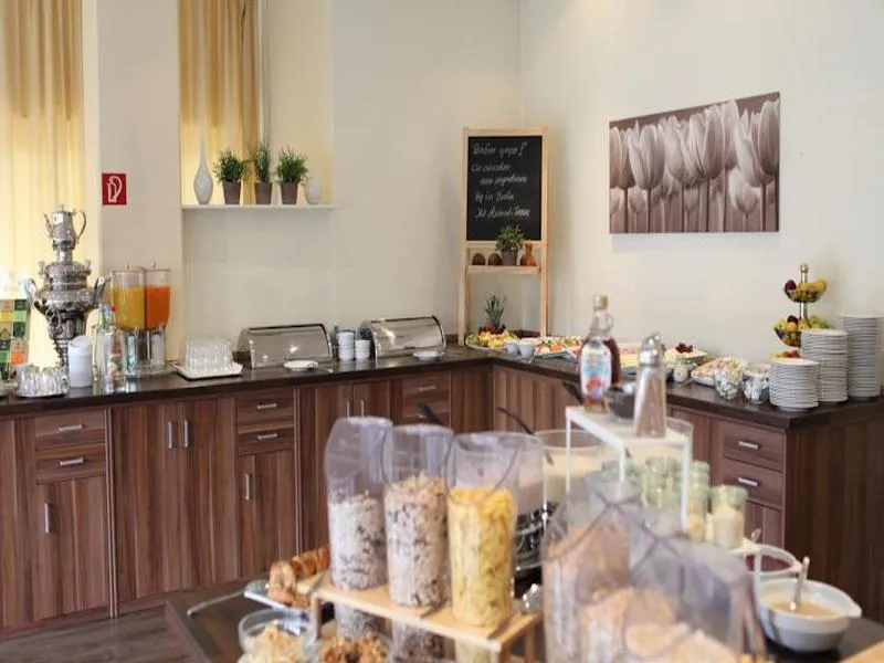 Restaurant, Premier Inn Berlin City Süd, Berlin