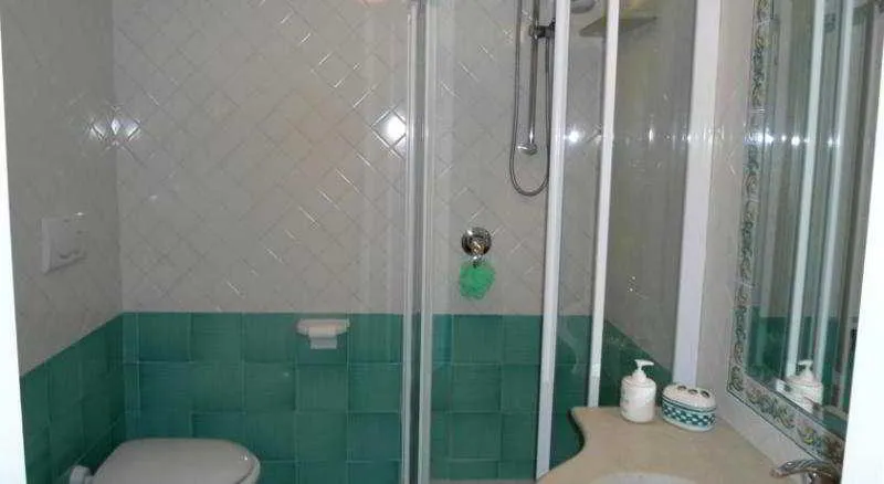 Room, B&B Le Ghiande, Naples