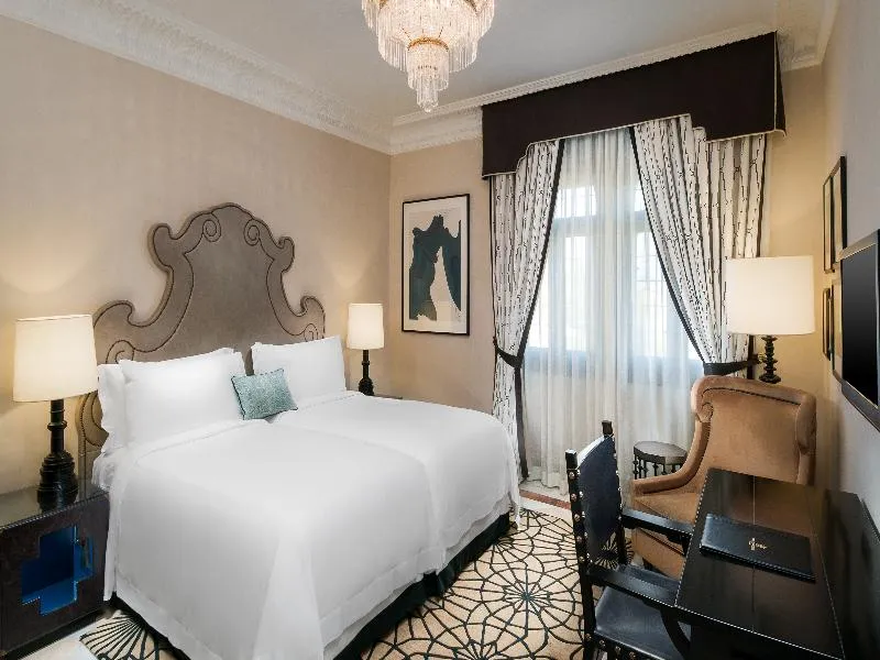 Room, Alfonso XIII, Seville
