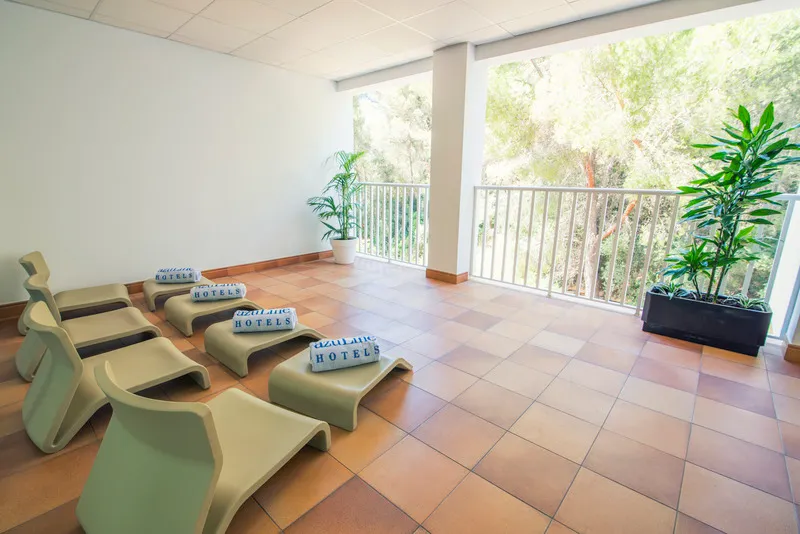 Sports and Entertainment, Azuline Hotel Bahamas, Majorca
