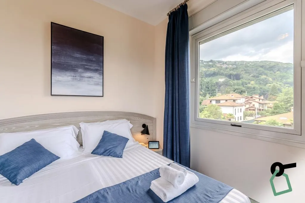 Double or Twin COMFORT Room, Hotiday Room Collection - Stresa, Milan