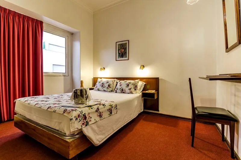 DOUBLE CLASSIC Room, Praia do Sol, Lisbon
