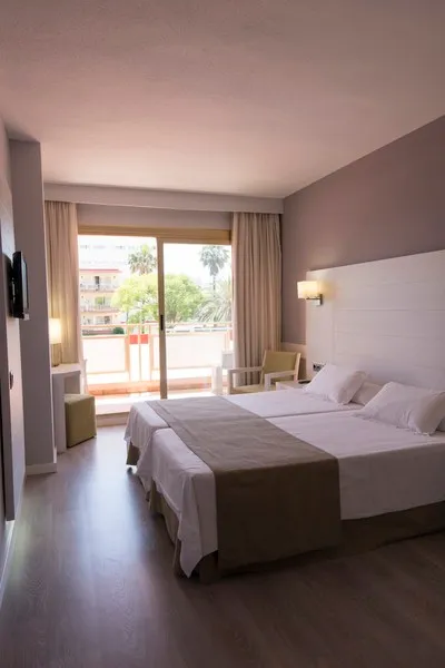 DOUBLE SINGLE USE SUPERIOR POOL VIEW Room, Helios Hotel, Majorca