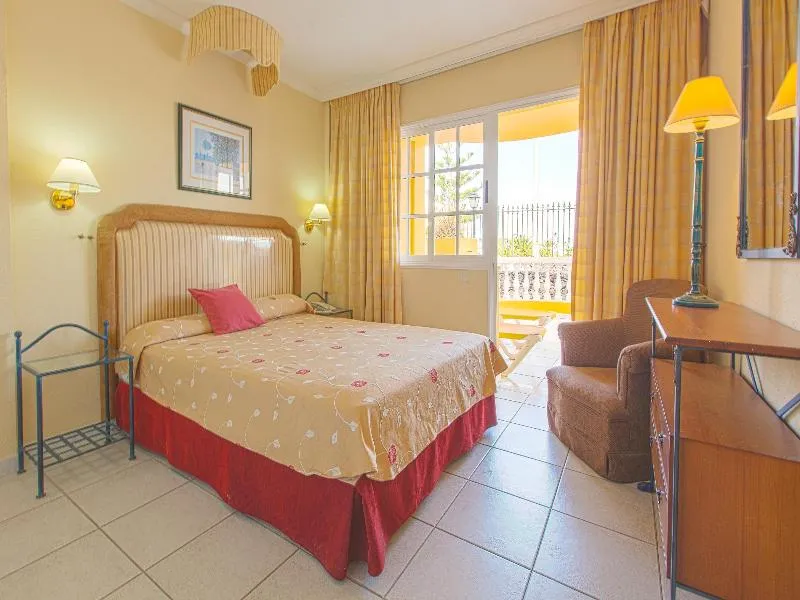 APARTMENT GARDEN VIEW ONE BEDROOM Room, El MarquÃ©s Palace by Intercorp Hotel Group, Tenerife