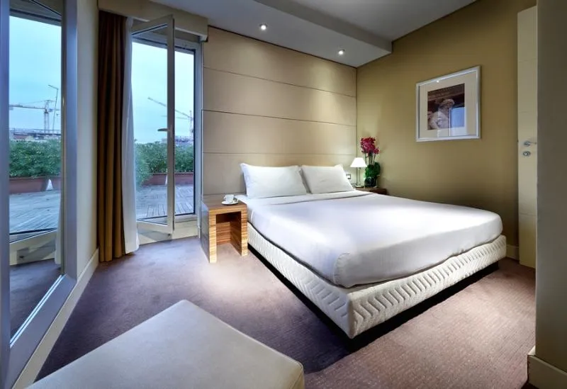 Room, Mercure Roma Centro St. John, Naples