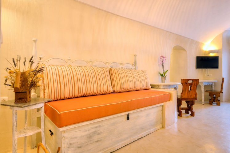 Pasithea Luxury Suites, Santorini