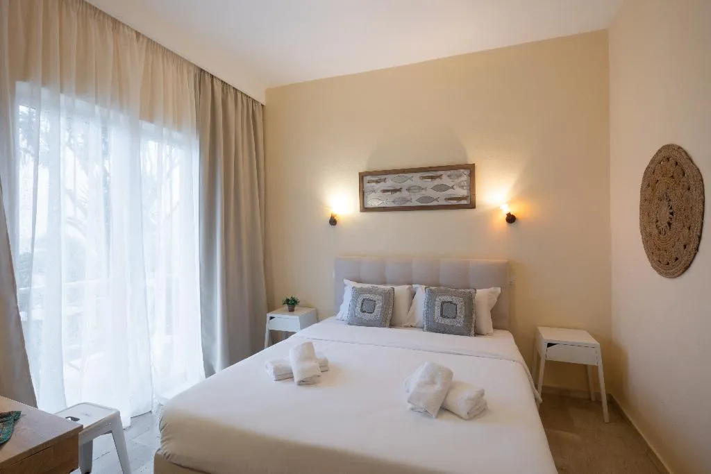 Room, Aurora Beach Hotel, Corfu