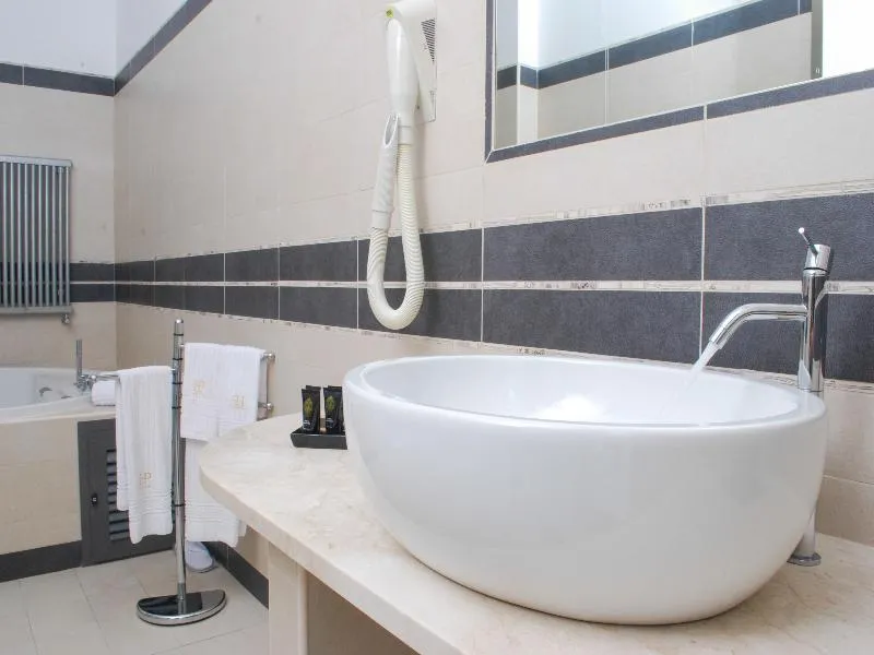 Double or Twin SUPERIOR Room, Hotel Premiere, Naples