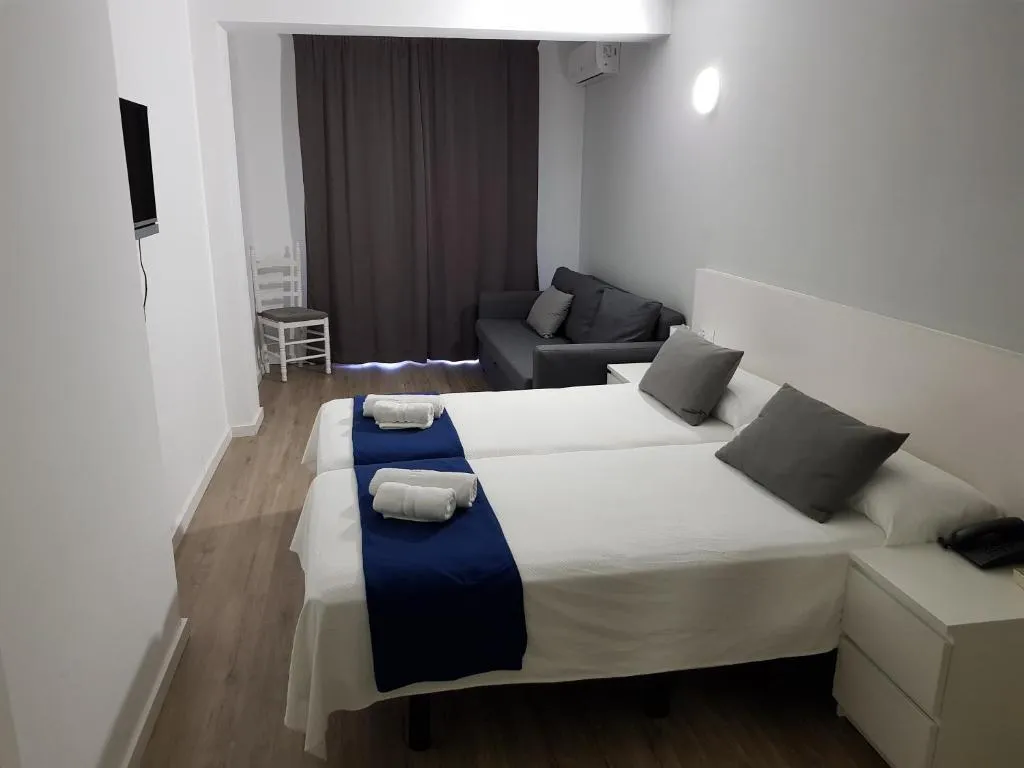 Room, Hotel Checkin Victoria, Costa Brava