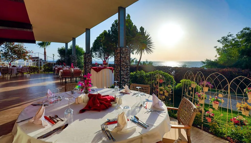Restaurant, Sealight Resort Hotel, Izmir