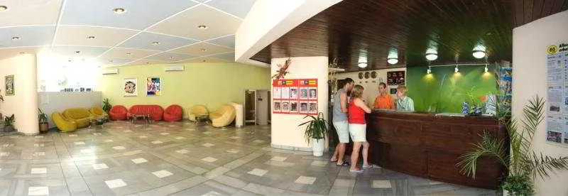 Lobby, Kompas, Varna