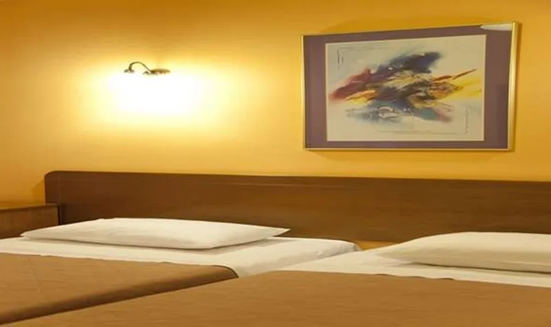 Room, Galaxy, Thessaloniki