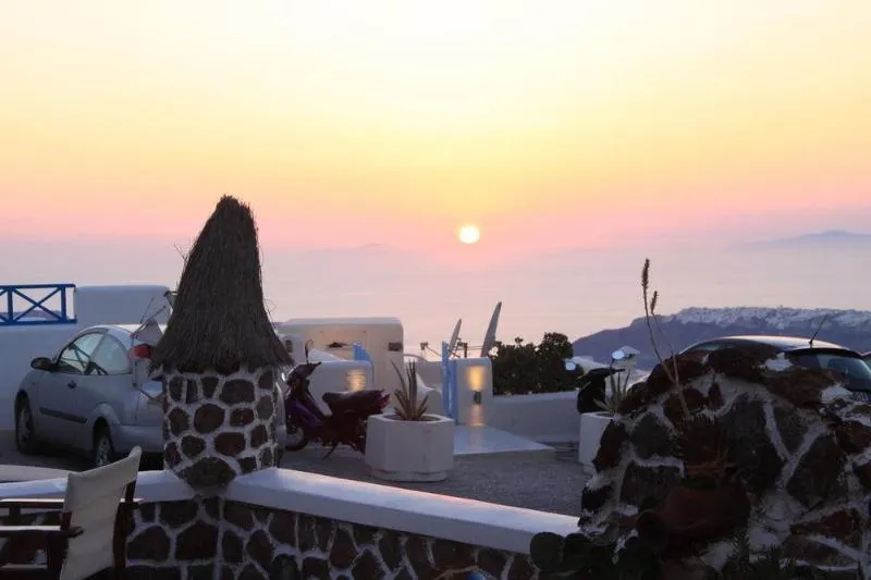 General view, Merovigliosso Studios and Apts., Santorini