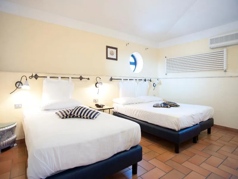 QUADRUPLE STANDARD Room, Villa Medici - Sea Hotels, Naples