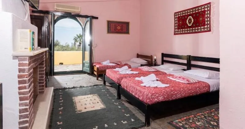 TRIPLE STANDARD Room, Arolithos Traditional Cretan Village, Crete