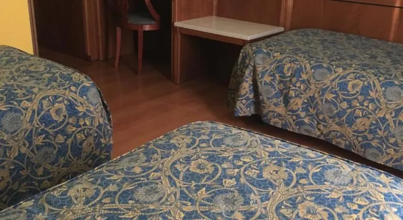 TRIPLE STANDARD Room, Ducale, Venice