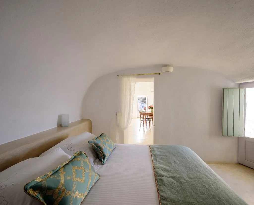SUITE HONEYMOON Room, Fanari Villas, Santorini