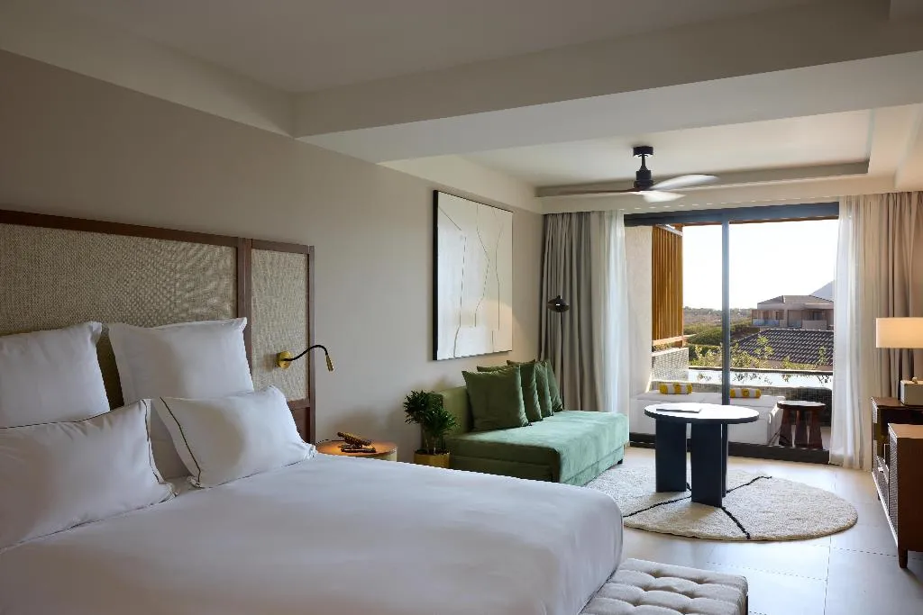 JUNIOR SUITE KING SIZE BED Room, Aulus Chania Resort, Curio Collection by Hilton, Thessaloniki