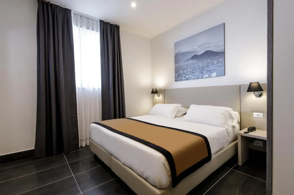 DOUBLE SINGLE USE STANDARD Room, Best Western Hotel dei Mille, Naples
