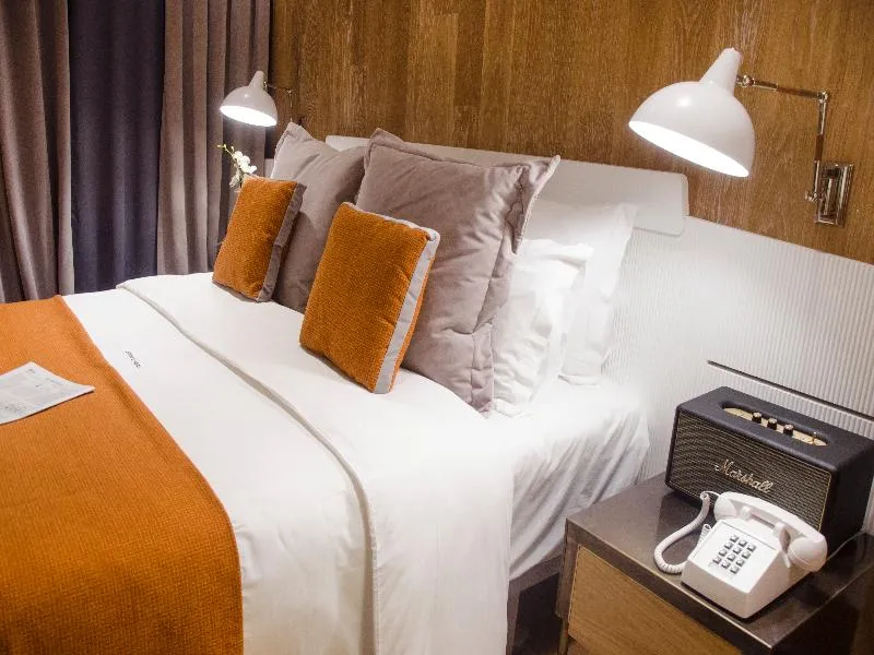 DOUBLE WITH VIEWS Room, Browns Central Hotel, Lisbon