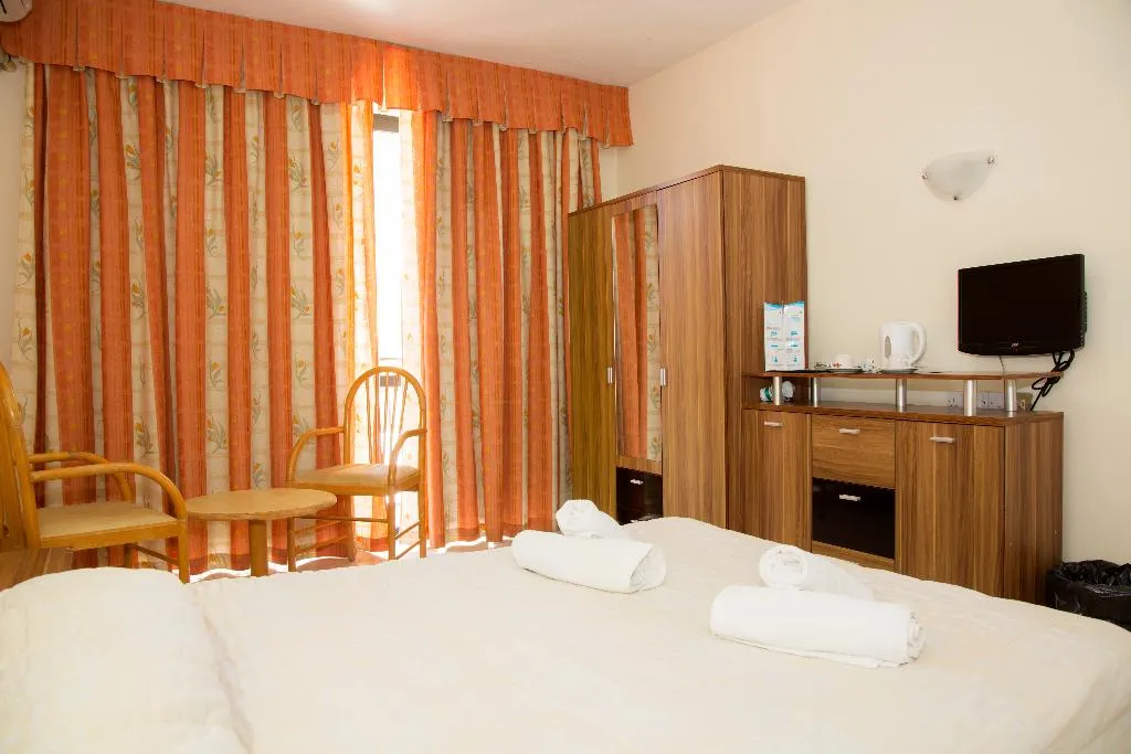 Double or Twin STANDARD Room, Relax Inn Hotel, Malta