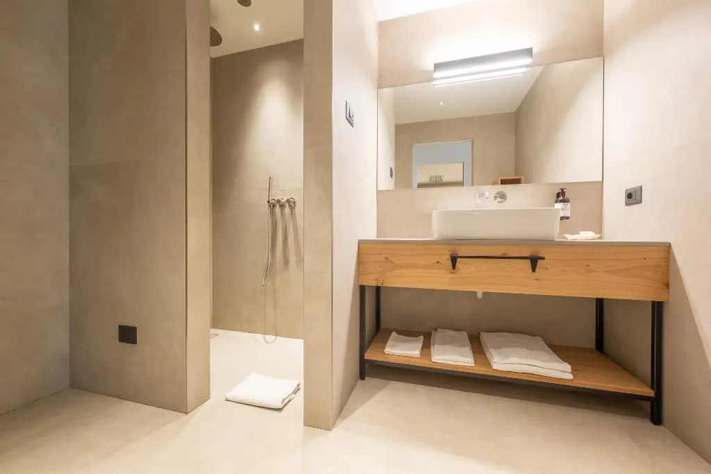 APARTMENT ONE BEDROOM WITH TERRACE Room, Ètra Suites & Apartments, Milan